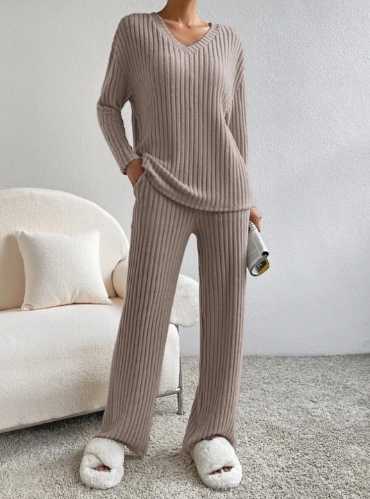 2023 Women's Fall Leisure V-Neck Knit Two-Piece Set